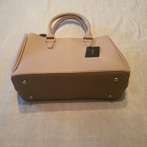 PRETTY BEIGE HANDBAG - Picture 3 of 6